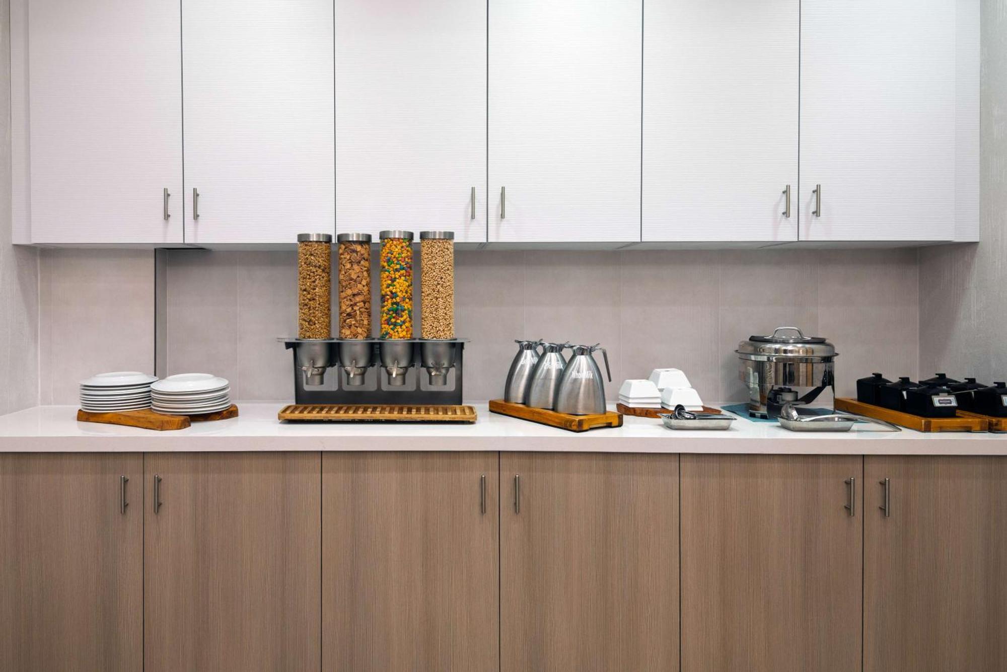 Hilton Garden Inn Tampa Airport/Westshore מראה חיצוני תמונה