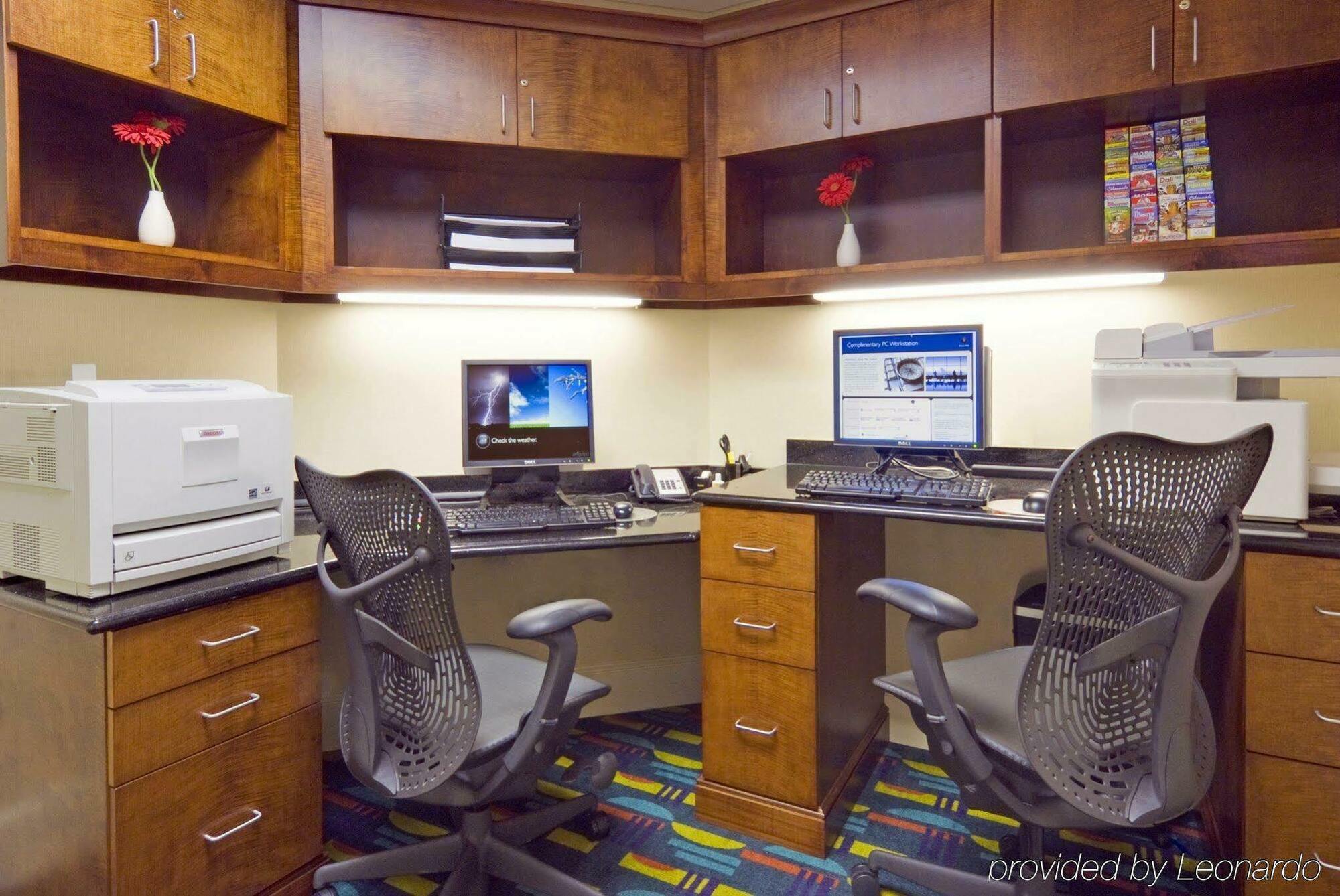 Hilton Garden Inn Tampa Airport/Westshore מראה חיצוני תמונה